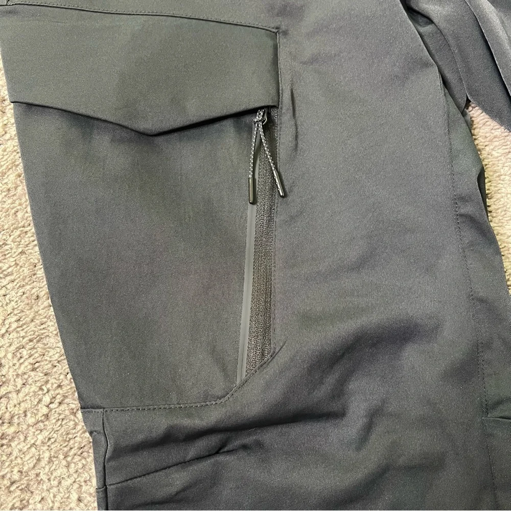Nike Sportswear Tech Essentials Woven Unlined Cargo Pants Men’s Size 30 - Picture 7 of 16